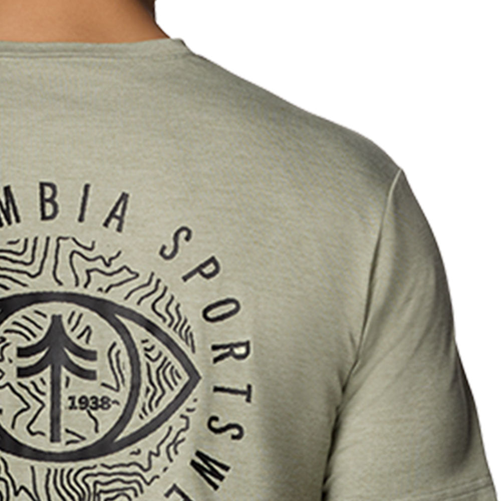 COLUMBIA Kwick Hike™ Back Graphic เสื้อยืดผู้ชาย