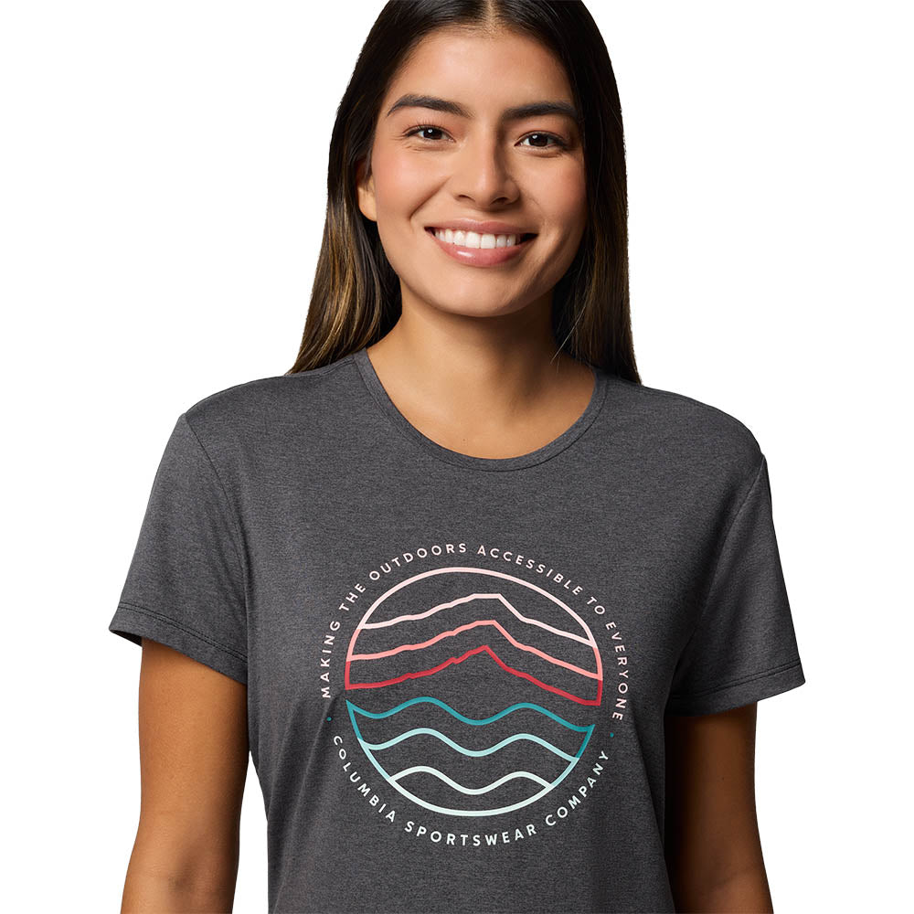 COLUMBIA Sloan Ridge™ Technical Graphic เสื้อยืดผู้หญิง