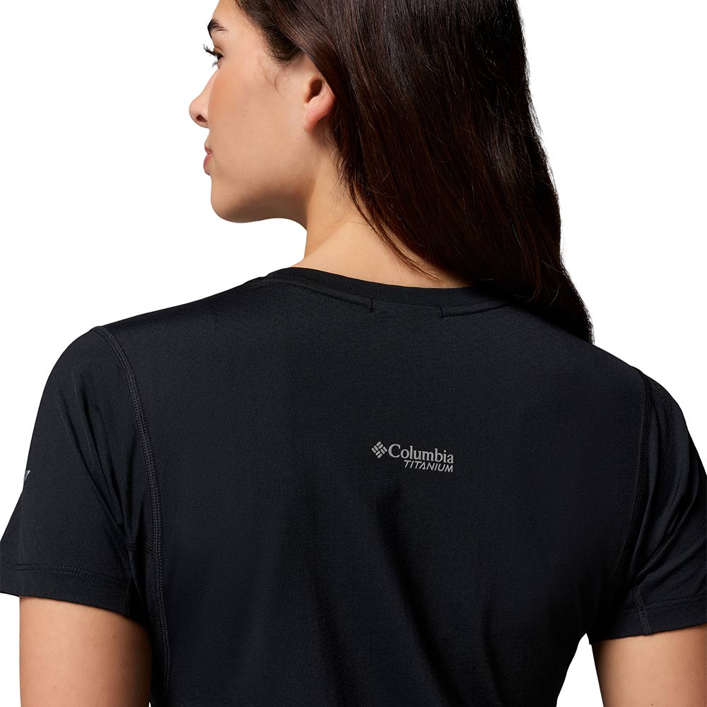 COLUMBIA Diamond Peak Pro™ Short Sleeve เสื้อยืดผู้หญิง